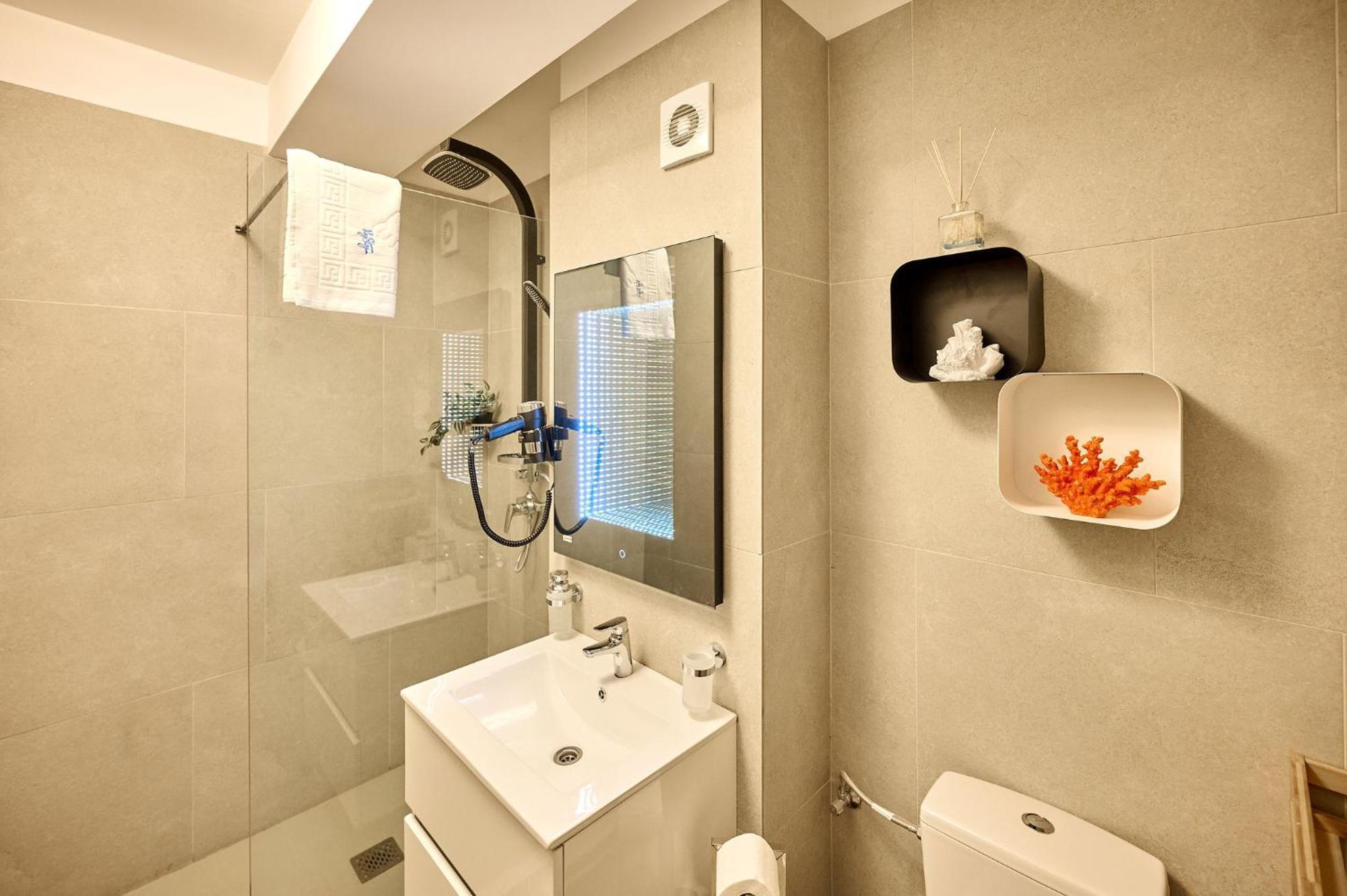 Alma Apartment In Infinity Beach Resort - Parking Mamaia Exterior foto